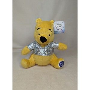 NWT Disney Collection D100 Winnie The Pooh Plush Doll